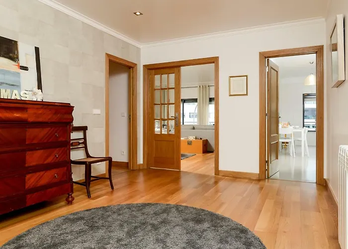 Columbano Garden, Family Lissabon