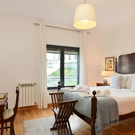 Columbano Garden, Family *