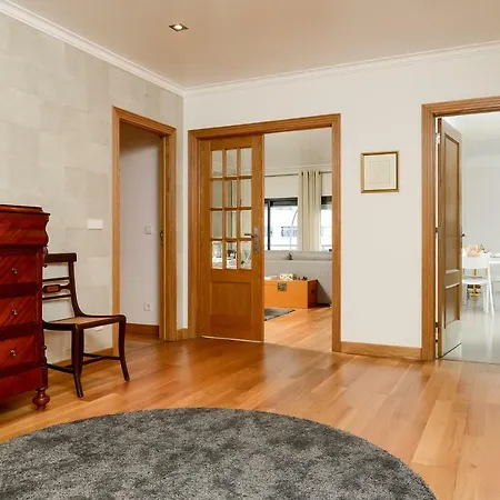 Columbano Garden, Family Lisboa